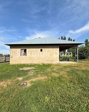 Үйлөр: 🏠Продается дом в с. Сокулук 🟡 Комнаты: 4 🟡Участок: 8, 05 соток 🟡 — 5