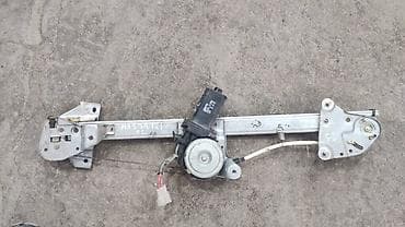 Автозапчасти: Mazda 121 стеклоподбемник, Мазда 121 стеклоподьемник Передний левый — 2