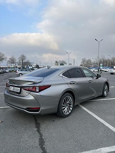 тайота хариер: Lexus ES: 2023 г., 2.5 л, Автомат, Бензин, Седан — 1
