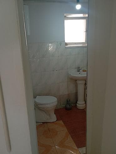 продаю дом бгу: Квартплата 30000 сом в месяц. Депозит 20000 сом. Частный дом с — 7