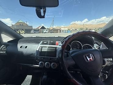 raf simons: Honda Fit: 2001 г., Автомат, Бензин, Хэтчбэк — 5