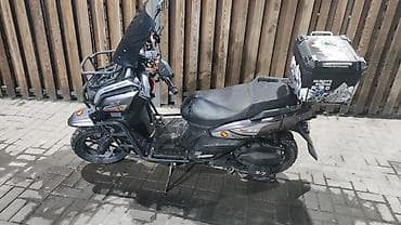 n макси: Макси-скутер Tank, 150 куб. см, Бензин — 8