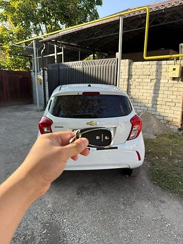 ravon spark: Chevrolet Spark: 2020 г., 1 л, Автомат, Бензин, Хэтчбэк — 4