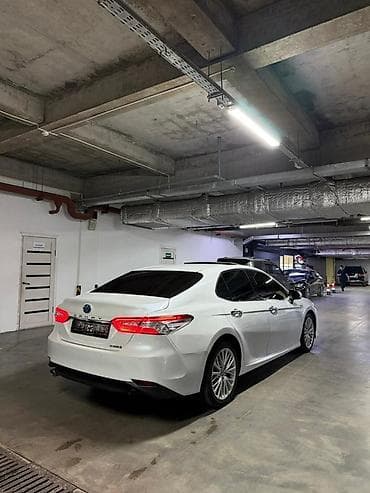 cruser: Toyota Camry: 2018 г., 2.5 л, Автомат, Гибрид, Седан — 3