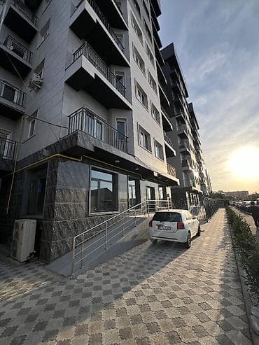 Продажа магазинов В жилом доме, 127 м², Отдельный вход, 1 этаж