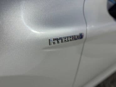 куплю аккумулятор 60 ампер: Toyota Camry: 2018 г., 2.5 л, Вариатор, Гибрид, Седан — 9