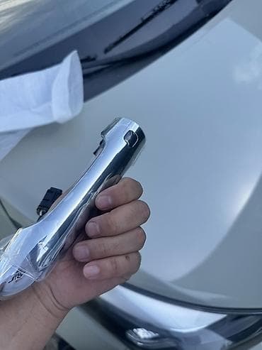 Кузовные детали: Передняя левая дверная ручка Дверная ручка Kia Новый, Оригинал — 4