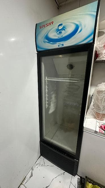 Холодильное оборудование: Для напитков, Б/у — 2