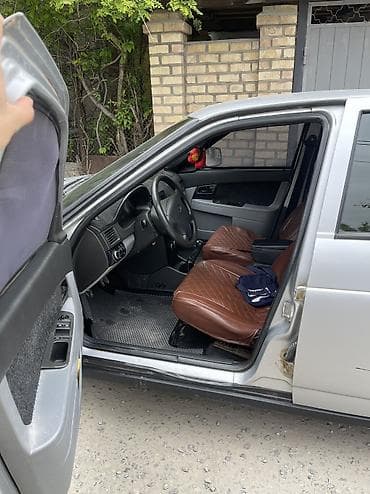 surf 185: ВАЗ (ЛАДА) Priora: 2008 г., 1.6 л, Ручные, Седан — 8