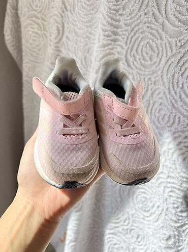 Детская обувь: Детская обувь, набор из 4 пар: 1) Кроссовки Adidas 19 размер — 4