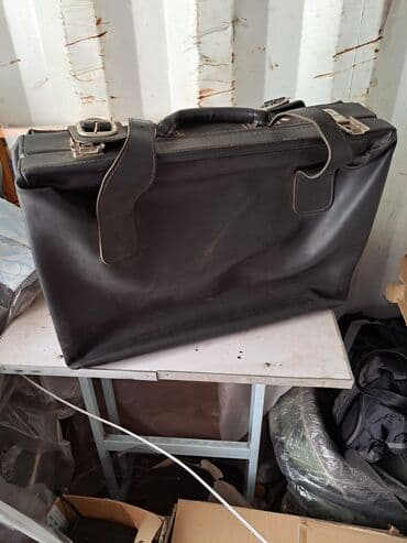 Чемоданы: Продаю чемоданы разные. По 480сом — 7