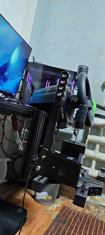 life network system: Комплект для симрейсинга Thrustmaster + аксессуары Состав: - Руль — 4
