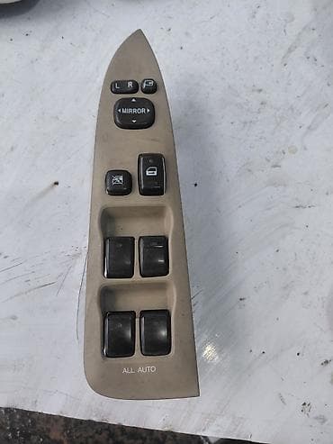 mark 2 90: Накладка на дверь Передняя левая Toyota, Б/у, Оригинал — 1