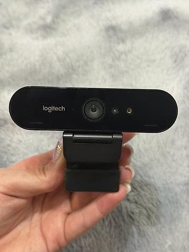 Веб-камера Logitech Brio (серия 4K) с универсальным креплением