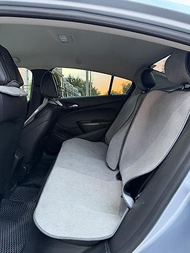 Chevrolet Cruze: 2017 г., 1.4 л, Автомат, Бензин, Седан — 8