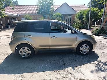 devo matiz: Toyota Ist: 2003 г., 1.3 л, Автомат, Бензин — 3