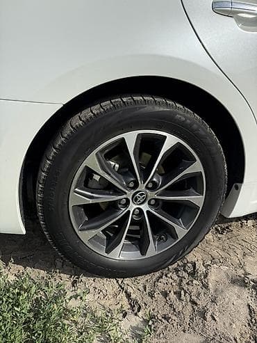 бампер на 124: Toyota Avalon: 2015 г., 2.5 л, Автомат, Гибрид, Седан — 7