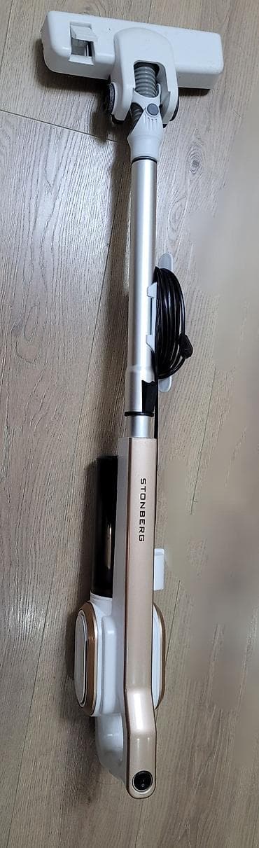 aura roboclean: Вертикальный пылесос STONBERG (проводной) — 1