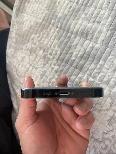 режим ноут 14: IPhone 14 Pro, Б/у, 128 ГБ, Black Titanium, Кабель — 3