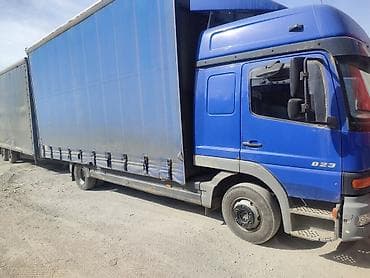 атека: Тягач, Mercedes-Benz, 2002 г., Тентованный — 1