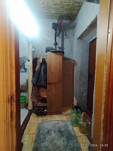 бир комната: 3 бөлмө, 72 м², 104-серия, 2 кабат, Косметикалык ремонт — 10