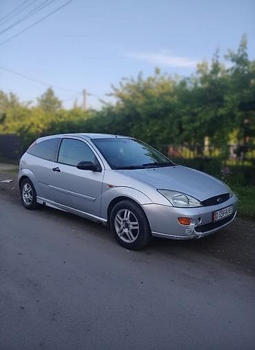 Ford Focus: 1998 г., Механика, Бензин, Хэтчбэк