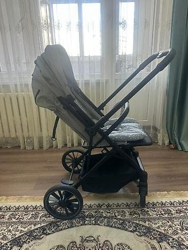 Коляска, цвет - Серебристый