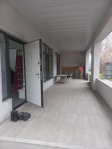 пишпек сдаю: Сдается просторный дом с большой крытой террасой и современным — 2