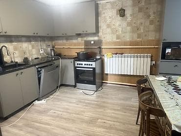 дома в шопокове: Продаётся жилой дом с внутренним двором и просторной крытой — 2