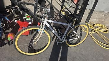 тренажёр велосипед: Городской велосипед с прямым рулем - Рама стальная, классическая — 1