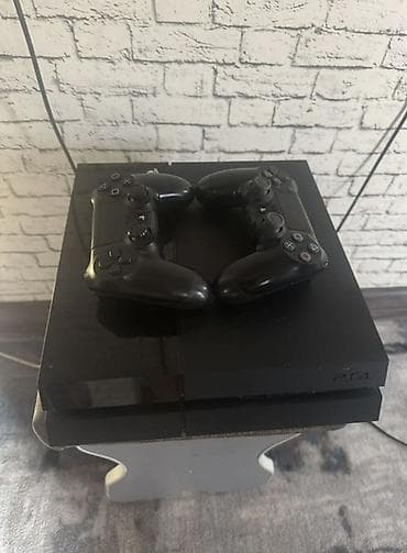 aphone 6: PlayStation 4 (оригинальная версия, «fat») с двумя геймпадами — 1