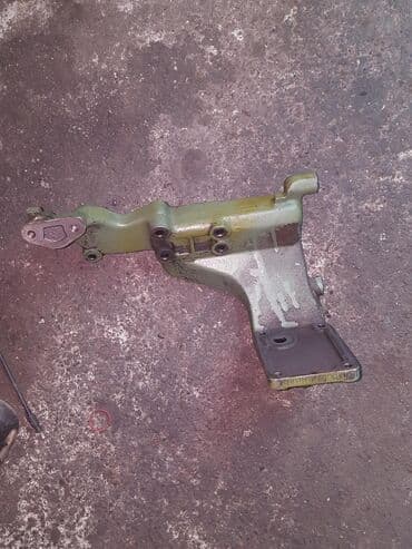 дизельный компрессор: Mercedes 814 11/17 крепление компрессора — 1