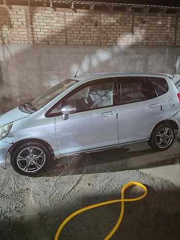 jac 9: Honda Fit: 2001 г., Автомат, Бензин, Хэтчбэк — 3