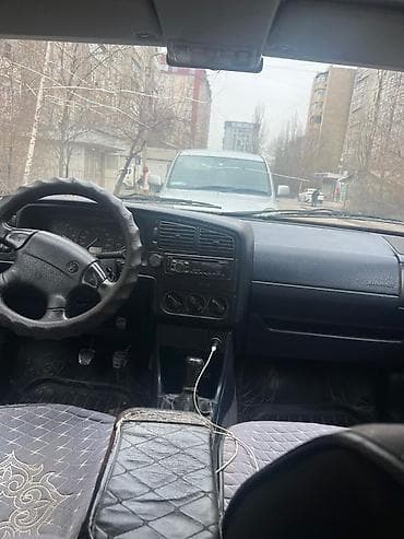 Volkswagen: Volkswagen Passat: 1994 г., 1.8 л, Механика, Бензин, Седан — 1