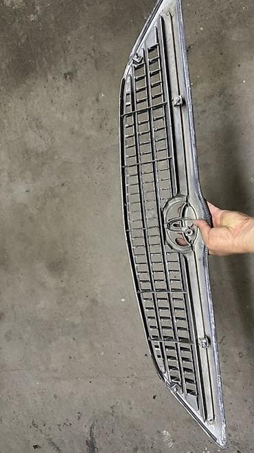 тайота виш запчас: Решетка радиатора Toyota Новый, Оригинал — 2