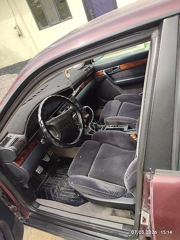 mazda 325: Audi 100: 1990 г., 2.8 л, Механика, Бензин, Седан — 2