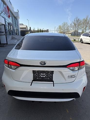 Toyota Levin: 2022 г., 1.8 л, Вариатор, Гибрид, Седан — 4