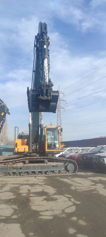 услуги эксковатора кант: Rent out Гусеничный экскаватор, 2 м³, Посуточно — 1