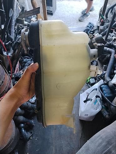 mini refrigerator: Расширительный бачок системы охлаждения автомобиля. 202 - Материал — 1