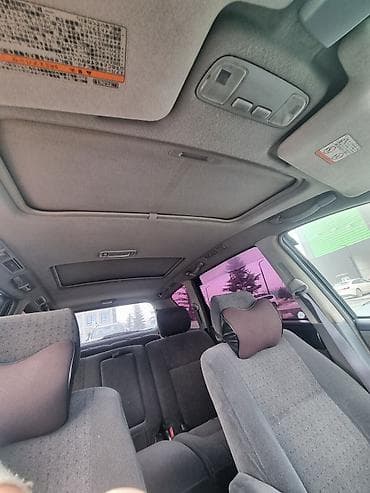 Toyota Ipsum: 2002 г., 2.4 л, Бензин, Минивэн — 10