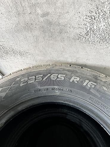 зимние шины на грузовые автомобили: Шины 235 / 65 / R 16, Зима, Комплект, Легкий коммерческий транспорт (C/LT), VREDESTEIN — 3