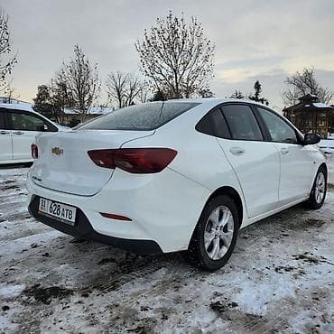 шеврале оникс: Chevrolet Onix: 2020 г., 1 л, Автомат, Бензин, Седан — 5