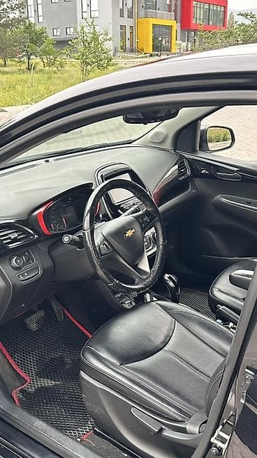 Chevrolet Spark: 2016 г., 1 л, Вариатор, Бензин, Хэтчбэк — 7