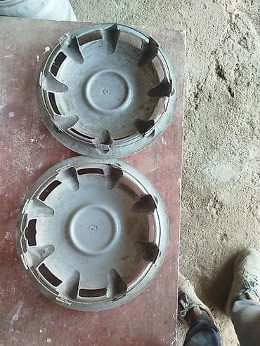 подкрылок subaru: Колпаки R 14, Б/у, Комплект — 1