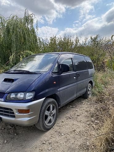 Транспорт: Mitsubishi Delica: 1997 г., 2.4 л, Газ, Минивэн — 3