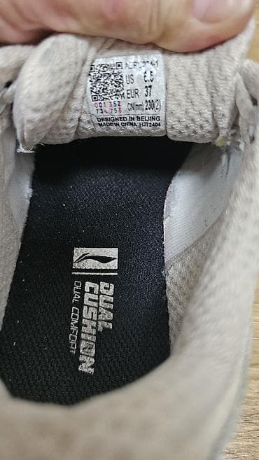 mango 36: Продаю кроссовки фирменные кожаные б/у разм.с 36-37 .Цены от 400-800 — 10