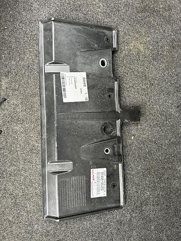 Защитка мотора на лексус Gx 470 Продаю защитку мотора лексус Gx 470