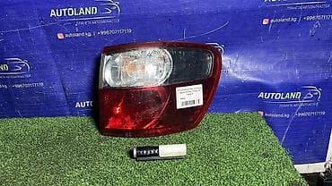 Задний правый стоп-сигнал Toyota 2008 г., Б/у, Оригинал, Япония
