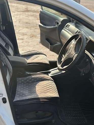 lend cruizer: Toyota Corolla: 2005 г., 1.5 л, Автомат, Бензин, Хэтчбэк — 8