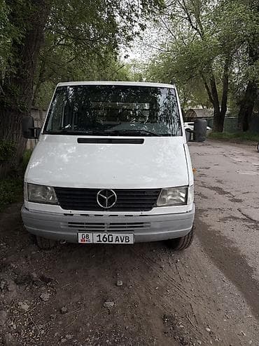 es 2016: Легкий грузовик, Mercedes-Benz, Дубль, Б/у — 1